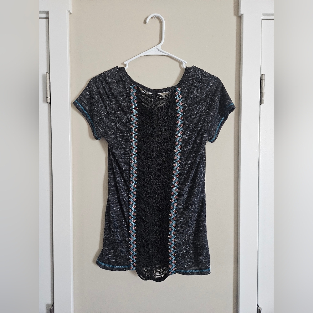 Daytrip buckle small heather grey distressed string ripped open festival shirt